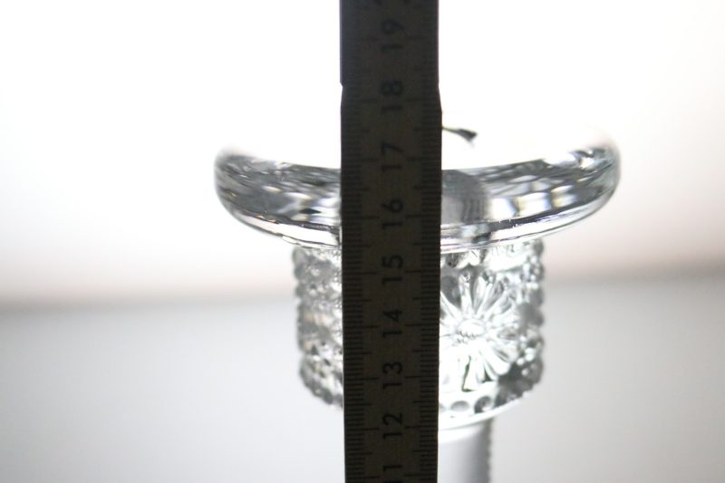 LJUSSTAKE "DAISY" ROLF SINNEMARK FÖR KOSTA BODA GLASBRUK