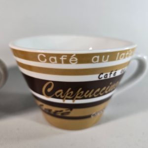 2st stora Kaffekoppar, Café au late Café au Cappuccino late