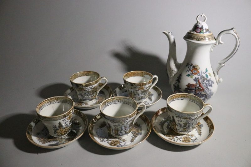 Antik Rörstrand Kaffeservis "Japan" från 1800-talet – En Historisk Skatt