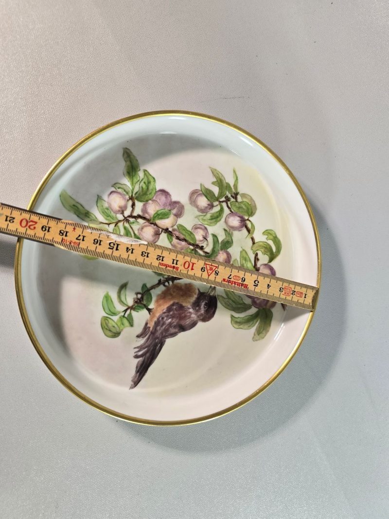Vackert Handmålat Fat med Fågelmotiv