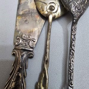 Bestick, bland annat " Rosen", Nysilver och  Silver - JLH SC Kattfot S P9