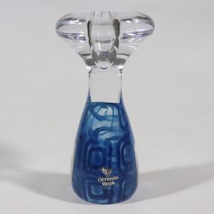 Orranäs glasbruk Olle Brozen, Brozén, ljusstake 16 cm hög. SIGNERAD