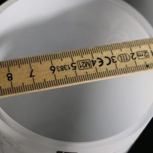 Lång vas i vitt frostat glas, SEA glasbruk, 41cm