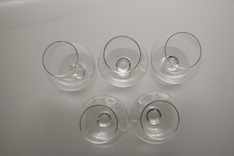 5st glas, 10cm höjd och 4cm i diameter