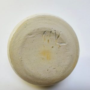 Unik handdrejad miniatyrkanna i keramik – ett tidlöst tillskott till din inredni
