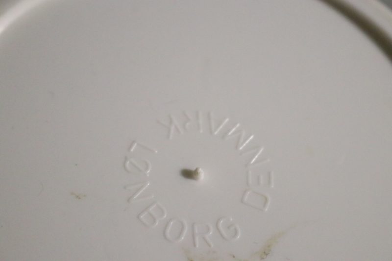 Retro Plastburk från Lønborg, Danmark – Färgglad och Funktionell