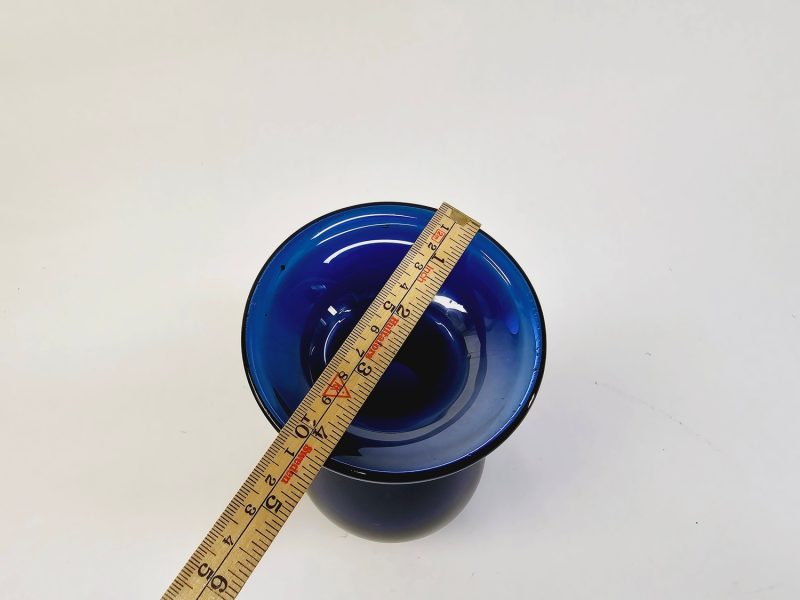 Elegant Blå Glasvas – 22 cm Hög