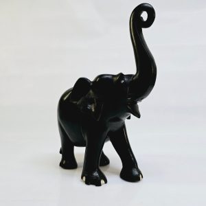 Handgjord träelefant – 31,5 cm hög