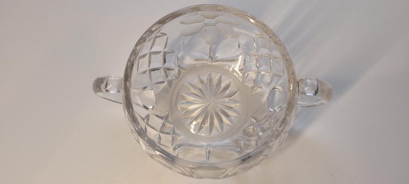 Öppen sockerskål eller Vintage skedskål ~ Wheel Cut Daisy med 2 hänklar
