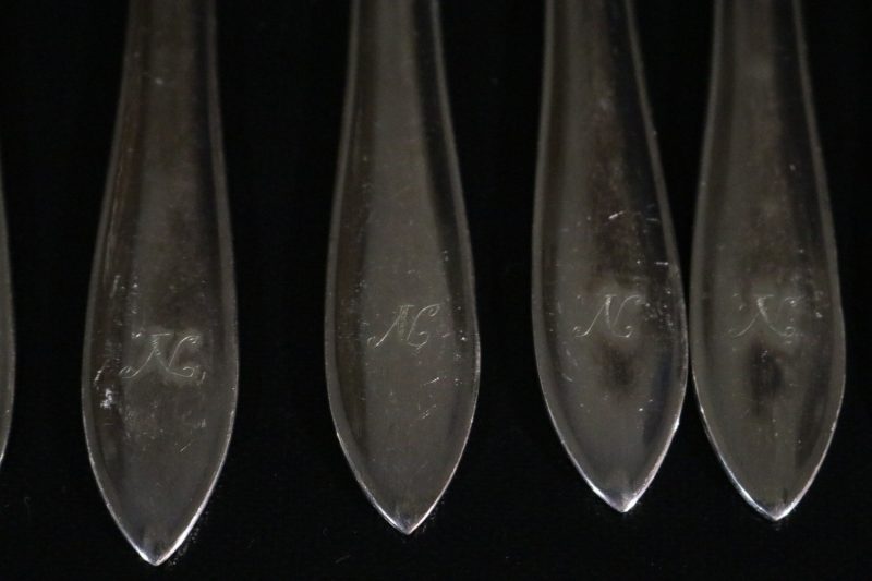 Elegant Bestickset med 15 Knivar i Rostfritt Stål – 24 cm