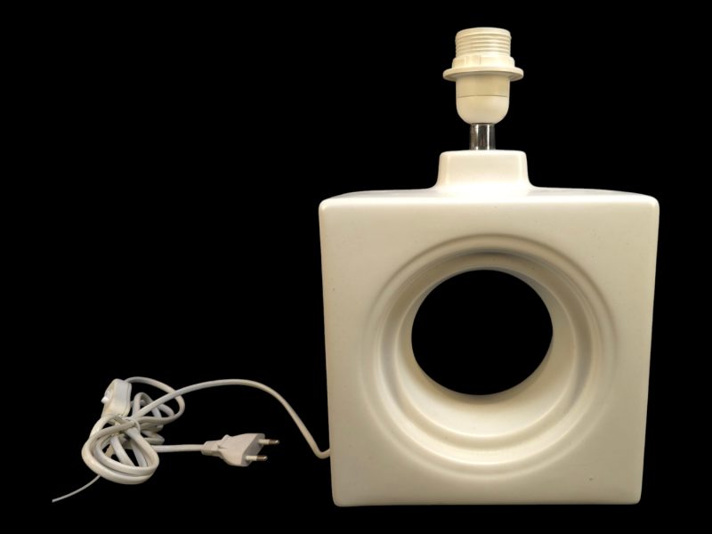 IKEA Bordslampa i unik retrodesign – 33 cm hög