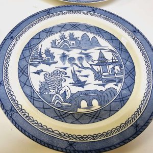 Elegant uppsättning av 4 Woods Ware "Canton"-tallrikar – Klassisk blåvit design!