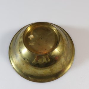 Mässingskål, målad insida, Indien?