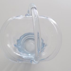 Skål i form av en korg, glas