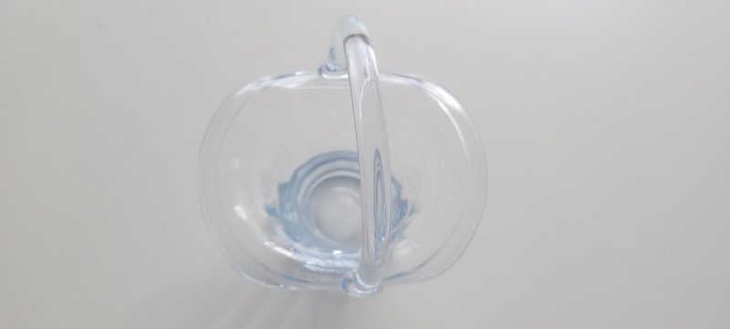 Skål i form av en korg, glas
