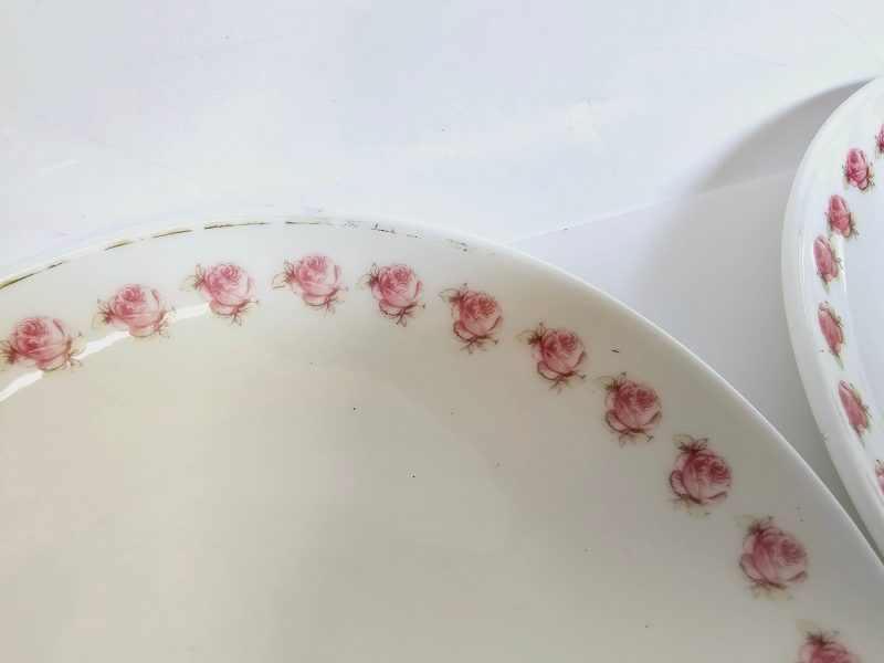 9st Charmiga Gustavsbergs assietter i benporslin - tidlöst elegant design!