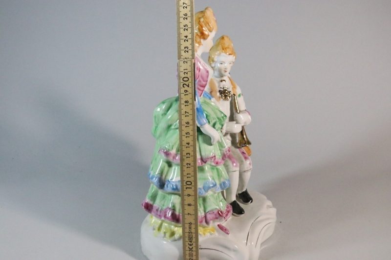 Figurin, Franskt par i barockstil - 27cm