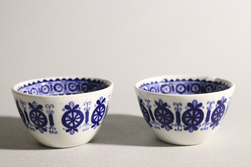 Arabia Finland – Två Charmiga Skålar, 6 cm i Diameter