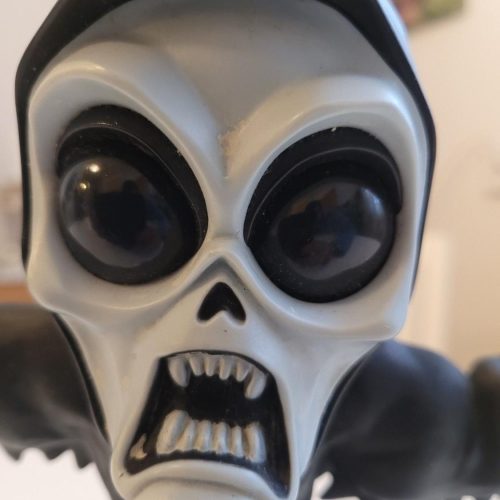 Läskig docka "Stretch screamers ghoul"