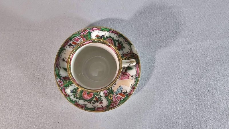 KAFFEKOPP MED FAT, Kina, Kanton Famille rose - skadad