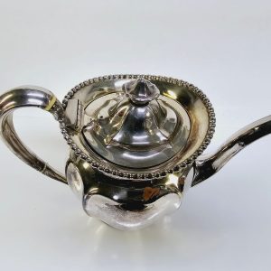 Antik tekanna från Atkin Brothers – Sheffield, England, 1800-tal