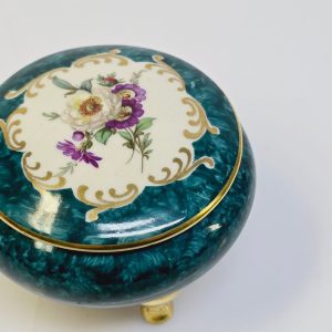 Elegant liten porslinsburk med handmålade blommor från Royal Porzellan Bavaria