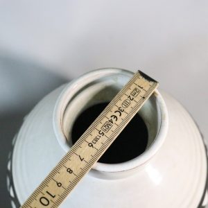2st klotvaser, Keramik, svartvit glaserad dekor, signerade