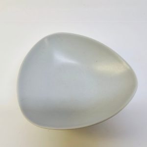 Elegant Höganäs-skål – Stilren och Tidlös Design