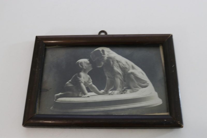 Liten tavla barn hund skulptur, "Kan du inte tala"