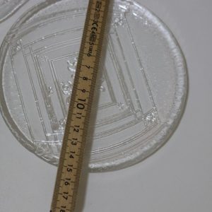 5st assietter i pressglas, 15cm