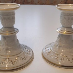2st ljusstakar, troligen Capodimonte Italien