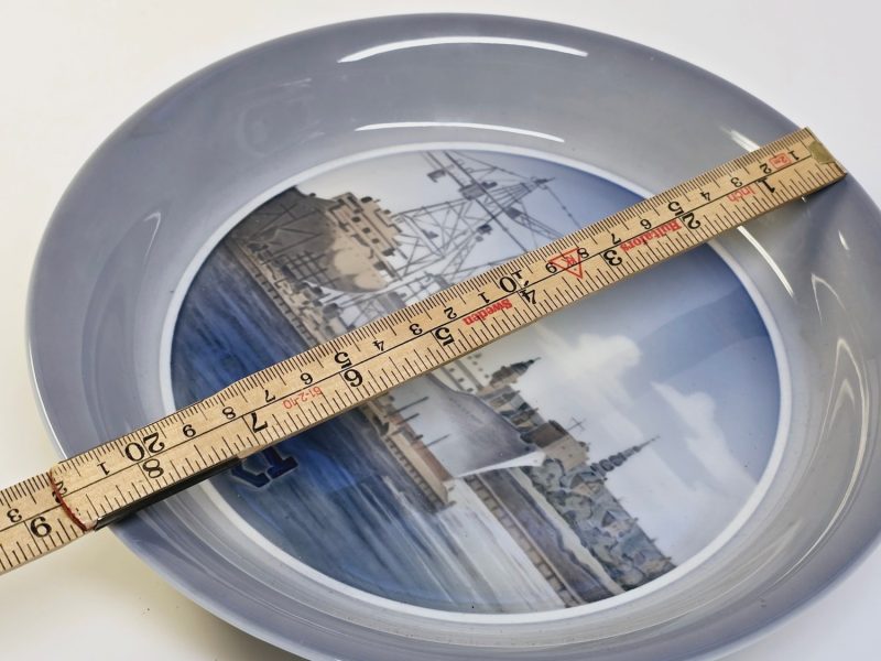 Royal Copenhagen tallrik – "Helsingør Værft" – 21,5 cm i diameter