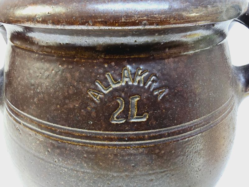 Wallåkra-krus 2L – Saltglaserad stengods i klassisk design