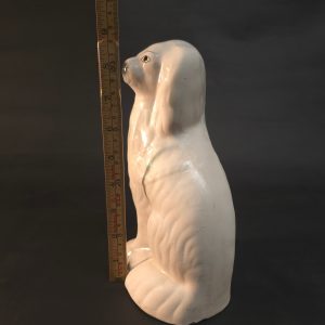Charmig hundfigur från Rörstrand – Vintage designklassiker, 22,5 cm hög