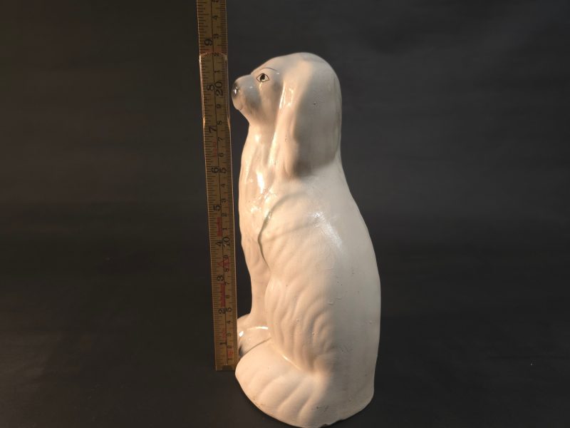 Charmig hundfigur från Rörstrand – Vintage designklassiker, 22,5 cm hög