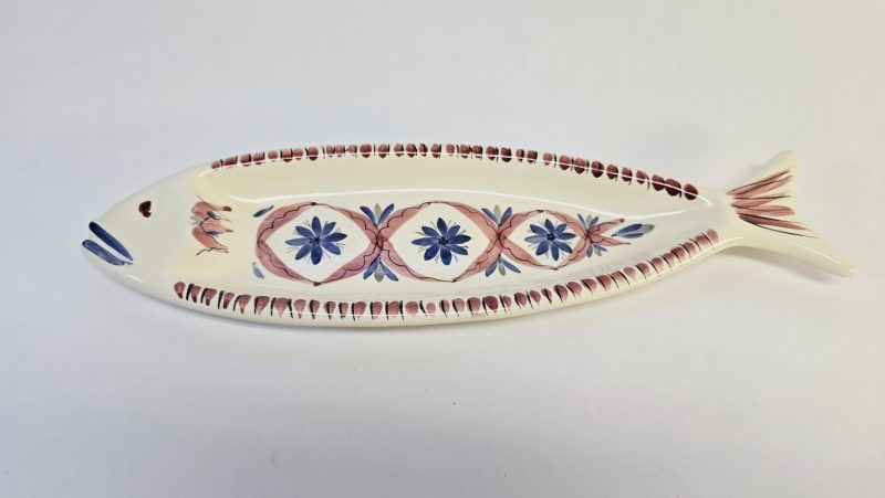 Unikt fiskformat fat från Jie Gantofta – 38x12 cm