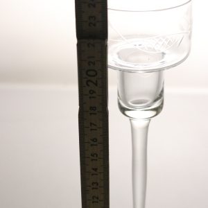 Ljusstake i glas med lång stjälk