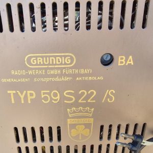 TV-Möbel, Grundig