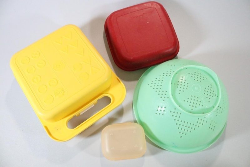 4st Tupperware, lådor och durkslag