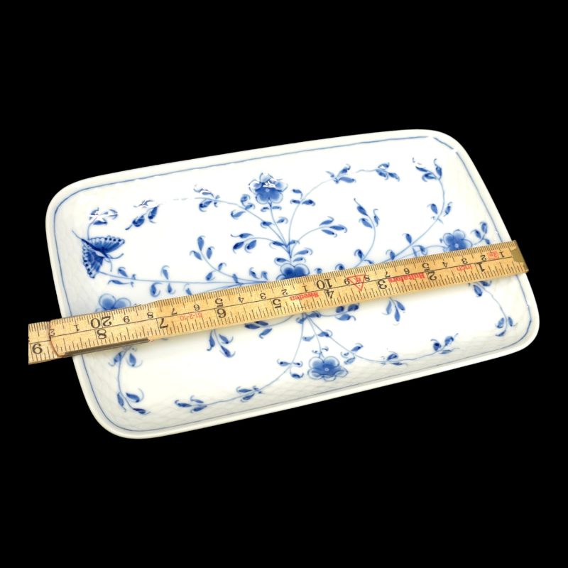 Elegant serveringsfat från Bing & Grøndahl, "Blå Måsen" (21,5 cm)