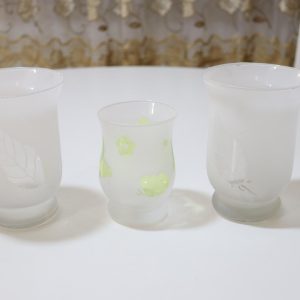 3st ljuslyktor i glas med lövdekor