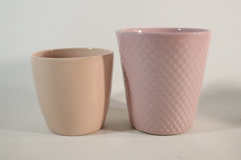 2st krukor, rosa