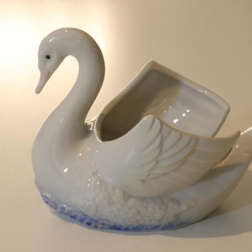 Svan figurin, skål, GDR