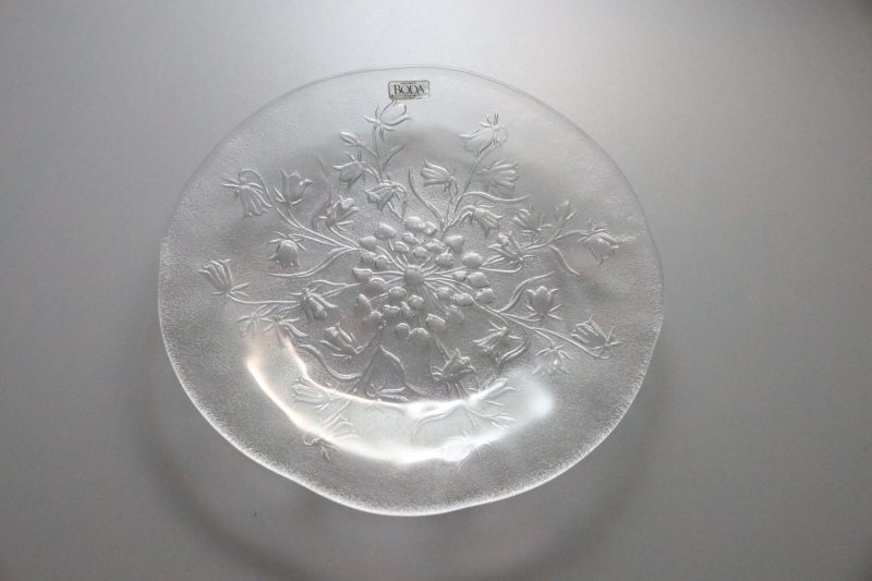 Tallrik från Kosta Boda, dekor med blåklockor, 19cm