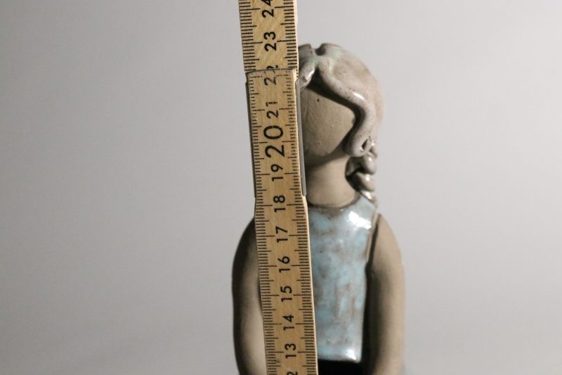 Unik Handgjord Keramikskulptur – Elbogen, 23 cm