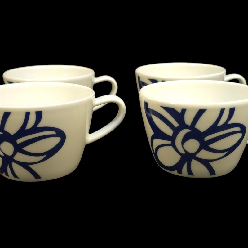 Set med 4 vintagekoppar från Rörstrand – tidlös svensk design