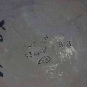 Mari Simmulson ,, Krus ,, skål 43130/898 ,Upsala Ekeby 60 talet