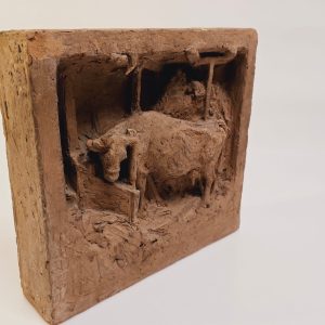 Unik Konstnärlig Relief med Jordnära Ko Motiv - 26 cm Hög