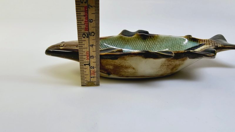 Vacker fiskskål i keramik - 21,5 cm lång