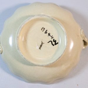 Dekorativ fat med handtag i jugendstil, troligen Germany